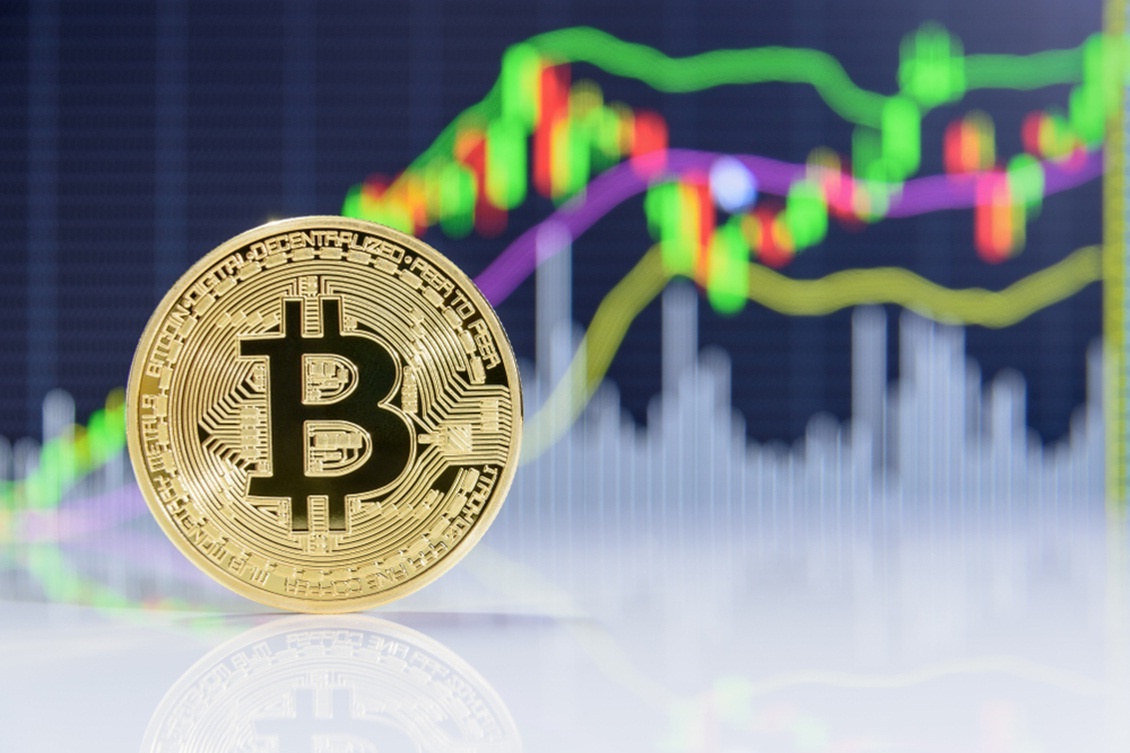 Несмотря на переход BTC в ряд крупных компаний, большая часть операций с данным активом все еще носит спекулятивный характер. Об этом сообщается в отчете агентства Bloomberg.