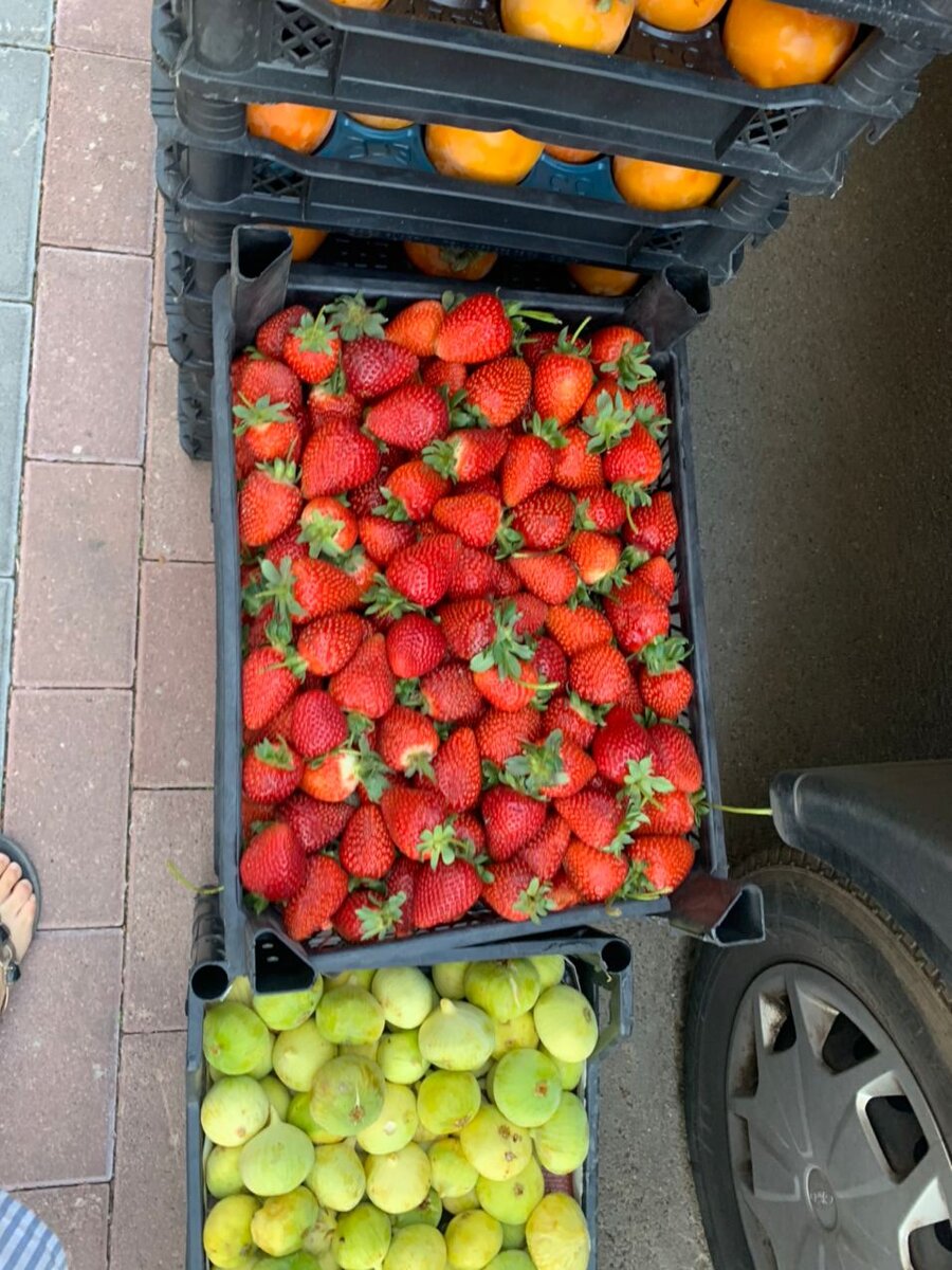 Анталия. Рынок. Клубника. Фото автора