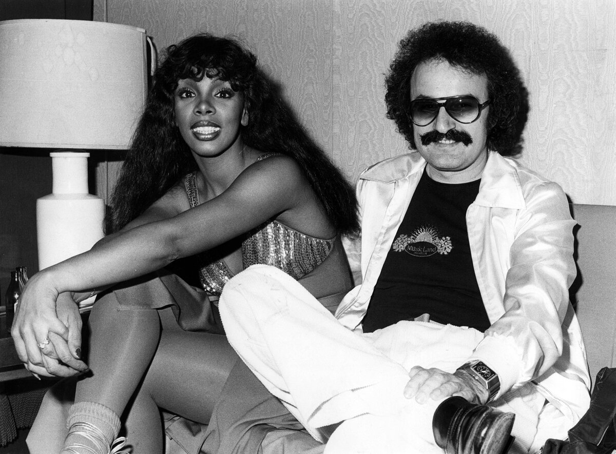 фото: https://medium.com/cuepoint/from-disco-to-daft-punk-giorgio-moroder-s-neverending-story-2af44815e70d
