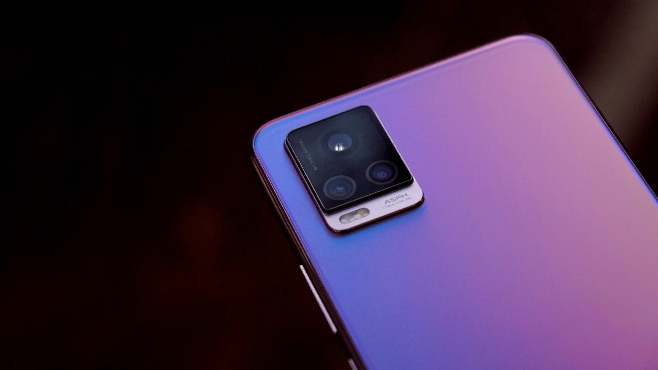 Xiaomi и Samsung такого не ожидали, Vivo выпустили первый смартфон с Android 11: Snapdragon 720G и 8/128ГБ памяти3