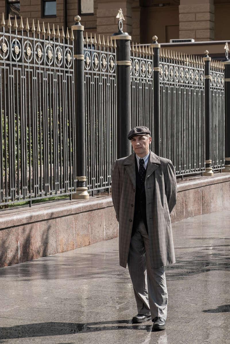 Коллега Новгородцевой - Шмаков. Пока между ними неприязнь