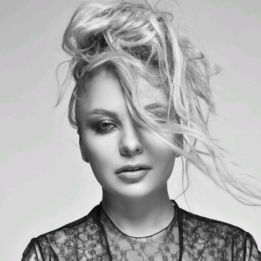 По стопам Марув? Или новая "звёздочка" Кира Мазур на Яндекс.Картинках