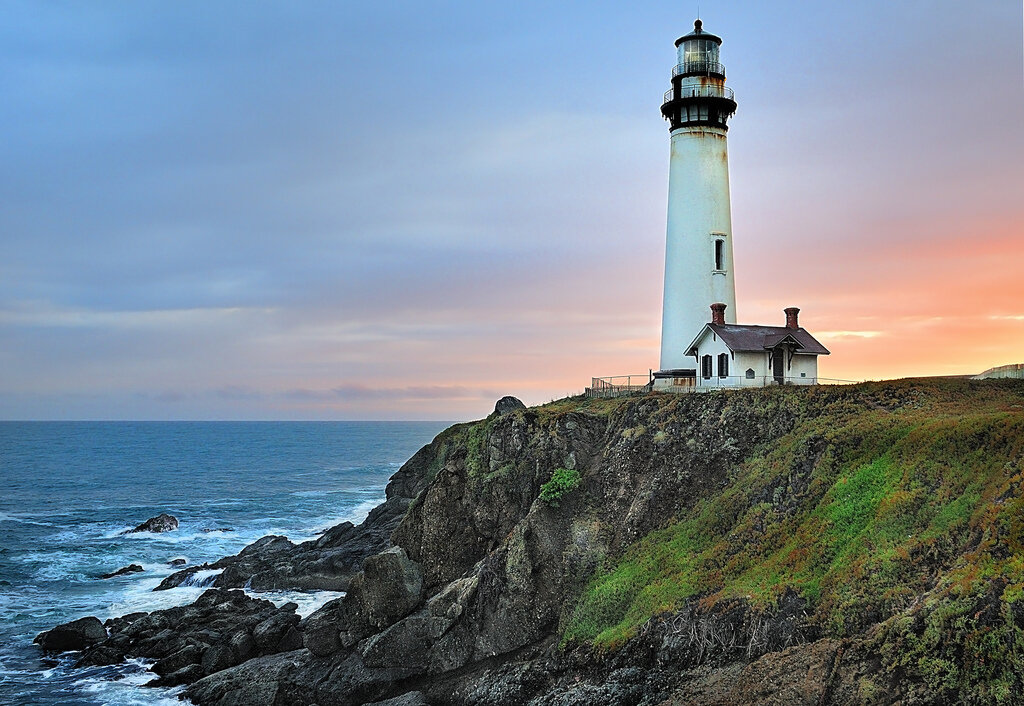 маяк Эйлин-Мор. источник: яндекс картинки. 
