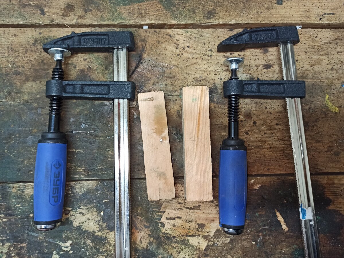 Как рассверлить отверстие в шайбе без использования сверлильного станка ...