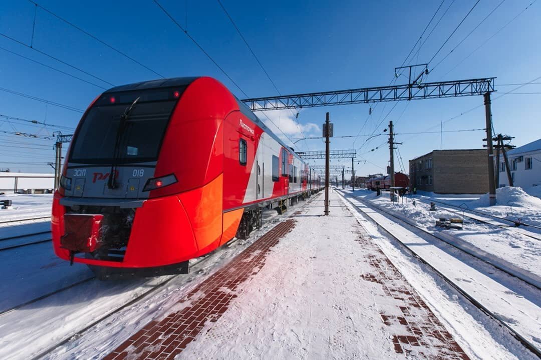 Электричка оренбург кувандык. Электропоезд Ласточка Орск Оренбург. Поезд Ласточка Оренбург Орск. Ласточка Оренбург Орск электричка. Скоростной поезд Оренбург Орск Ласточка.