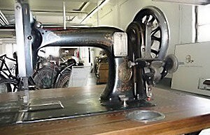 С течением времени у Опеля подрастали сыновья, также интересовавшиеся техникой, и помогавшие отцу в работе.