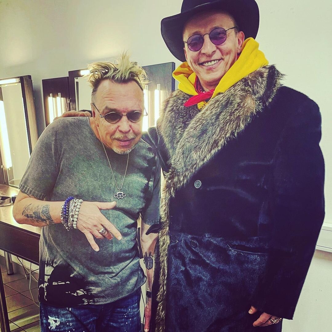 Иван со своим другом Гариком. Фото из Инстаграм. 