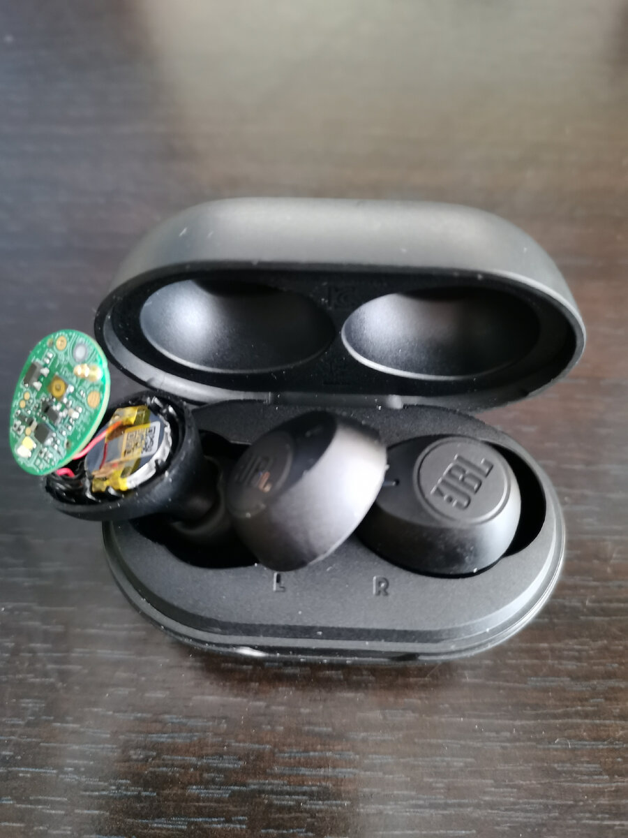 Фото наушников автора