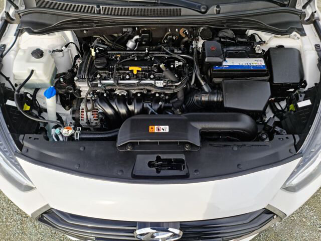 Hyundai i40 - капот