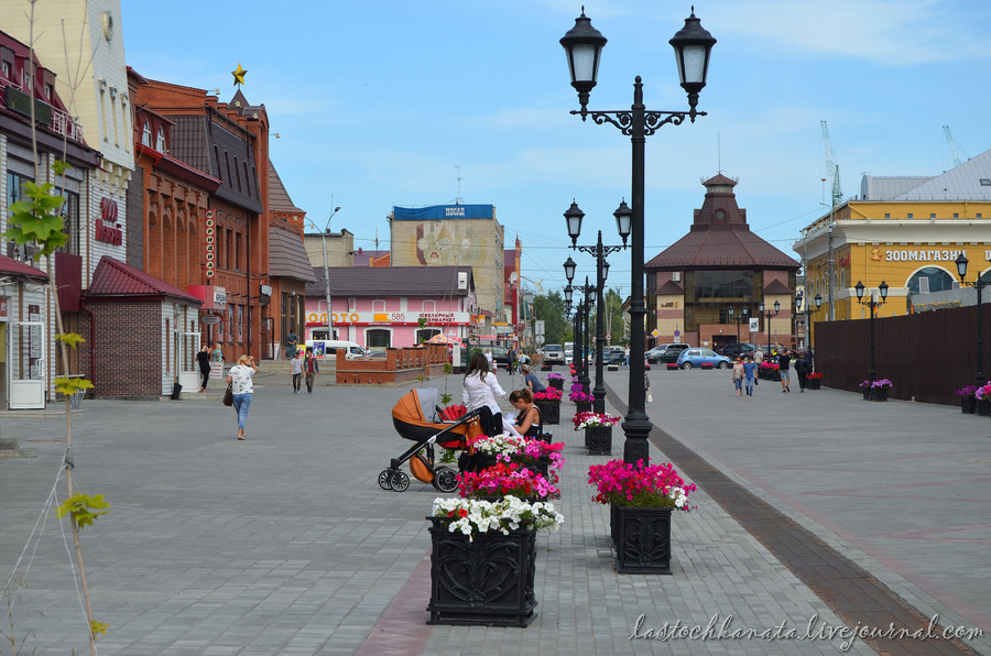 Улицы г барнаула. Арбат Барнаул. Арбат Барнаул улица. Пешеходная улица Барнаул. Барнаул Арбат мало Тобольская.