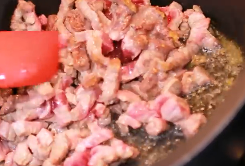 Когда надо перемешать мясо