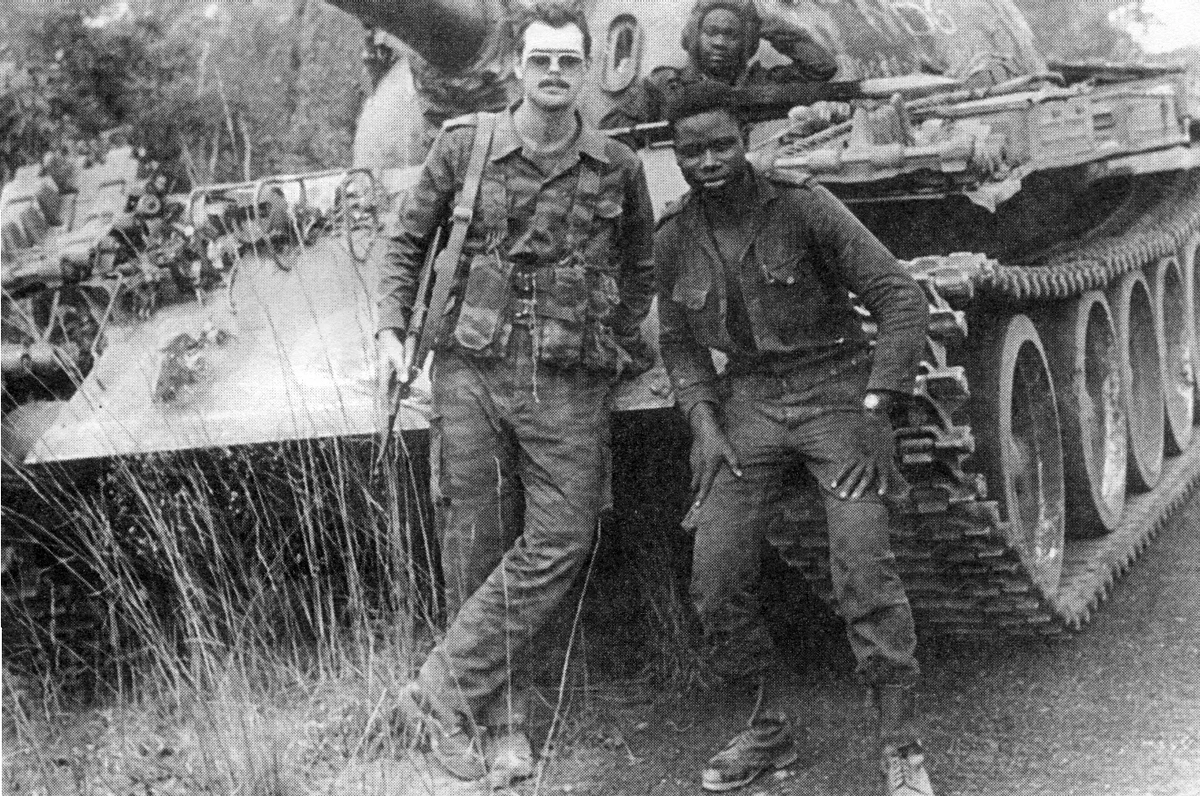 Советские военные участвовали в конфликтах в. Советские военные советники в Анголе. Советские военные специалисты в Анголе. Советский солдат в Анголе 1975.