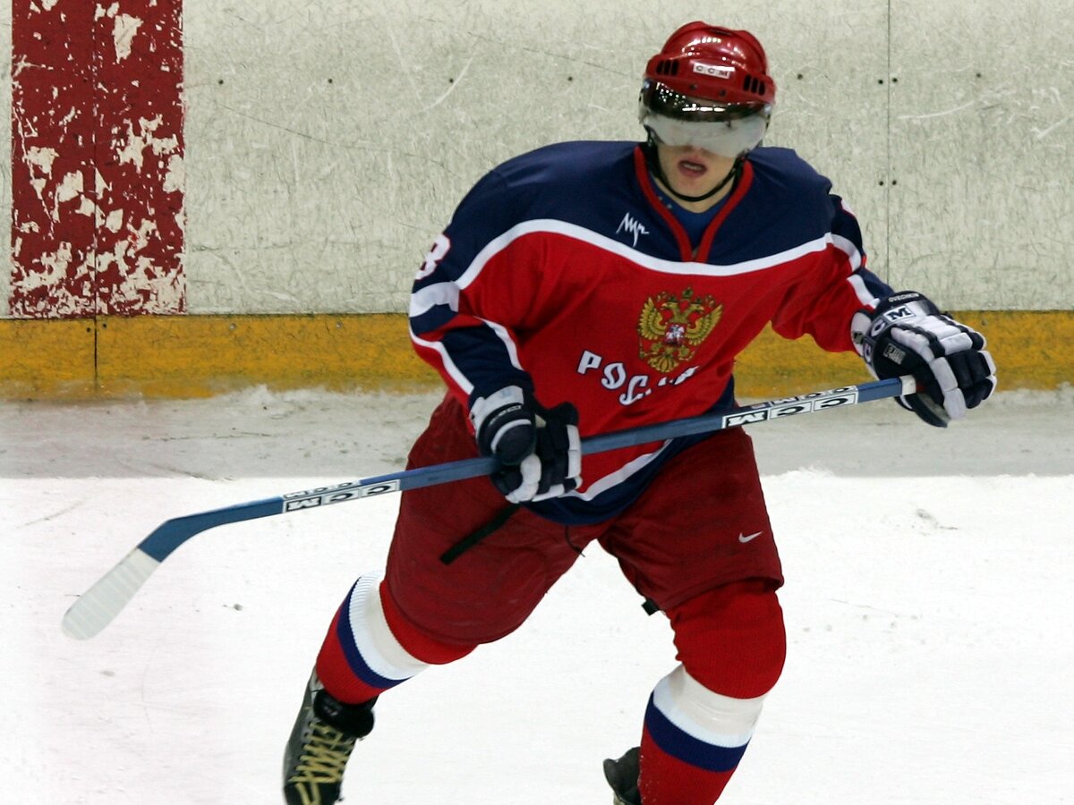 Александр Овечкин в матче за сборную России в 2005 году. Фото Григория Филиппова, архив «СЭ»