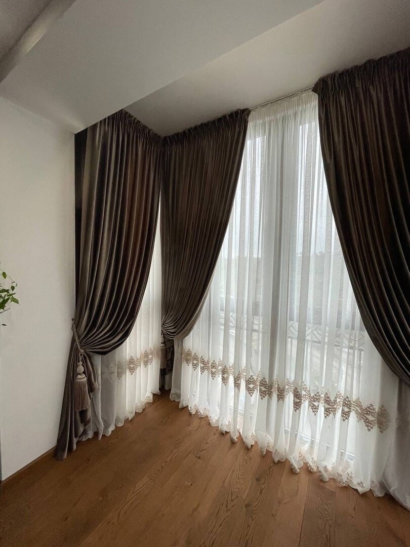 Где заказать шторы для мансардных окон?