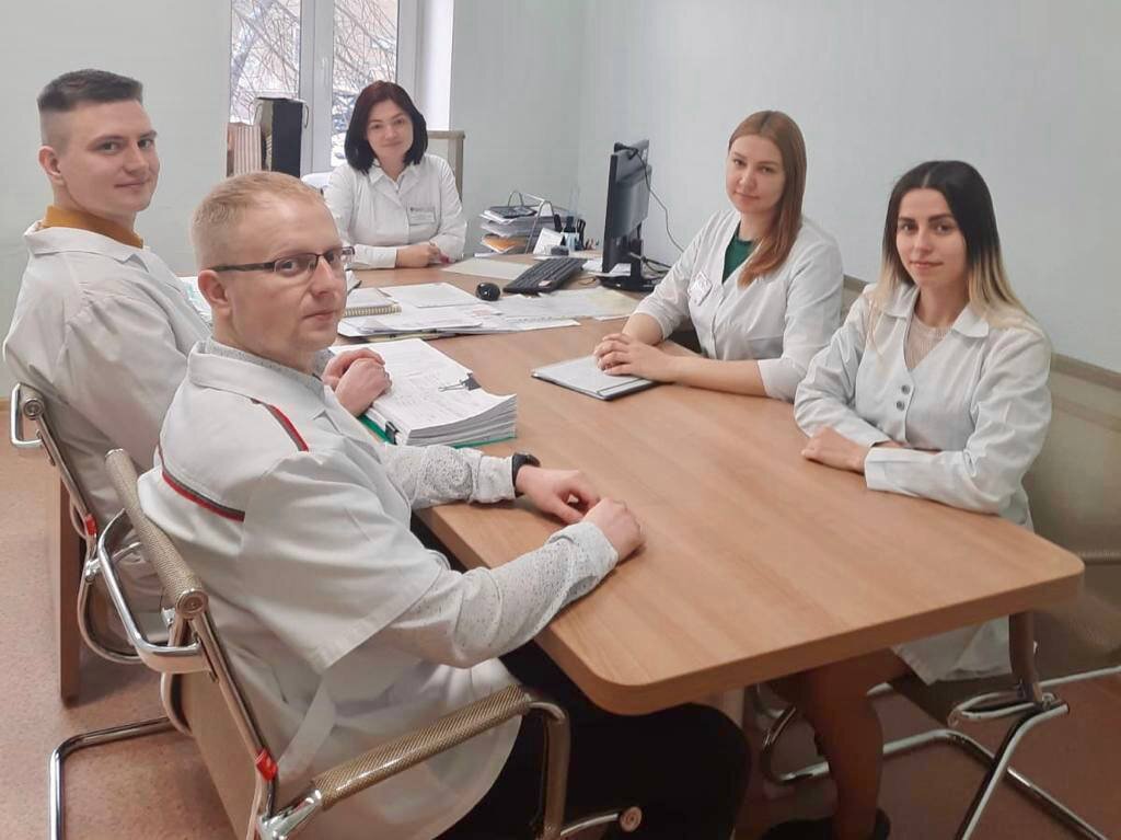 Слева направо: Швайбович В.А., Виноградов К.А., Колтунова Е.С., Власова Л.С., Ускова К.М.