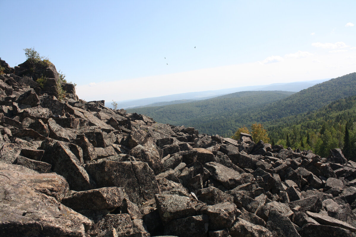 Вулкан "Чёрная сопка". Вид сверху.