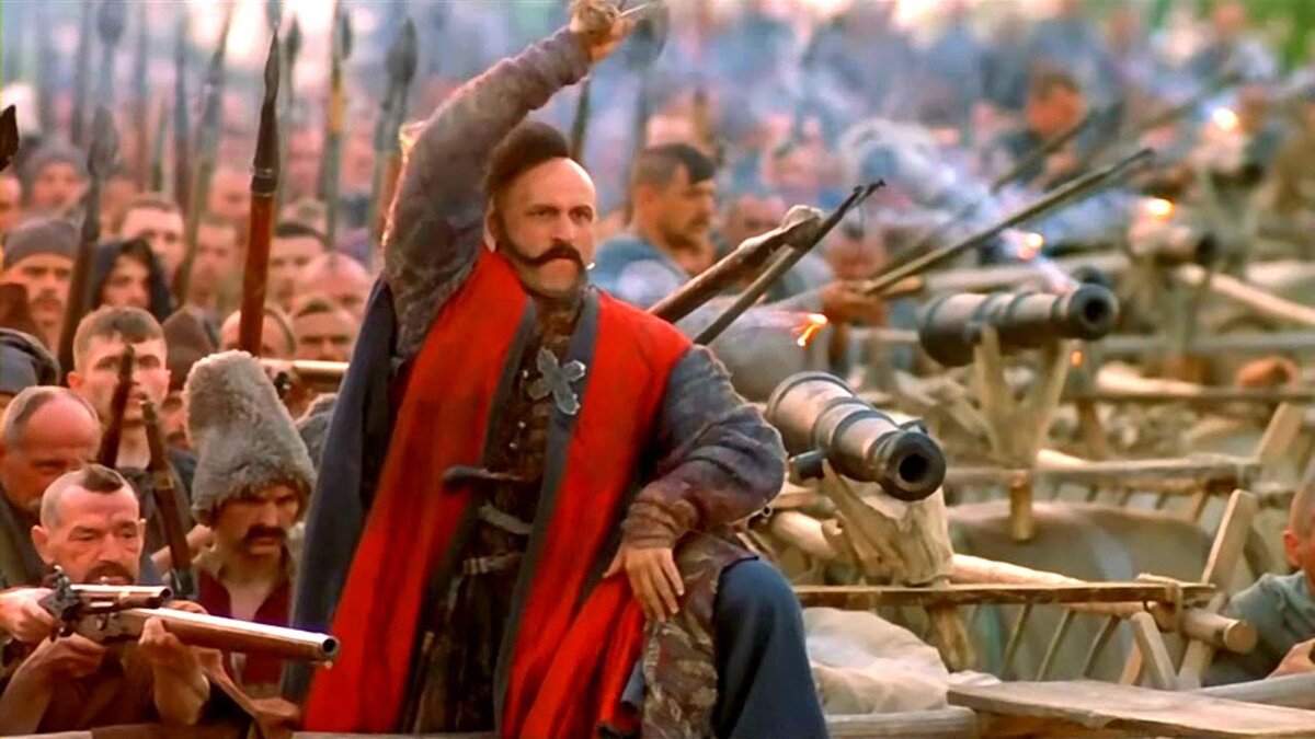 Это была чудовищно жестокая война. 
Кадр из сериала «Огнем и мечом» (1999)
