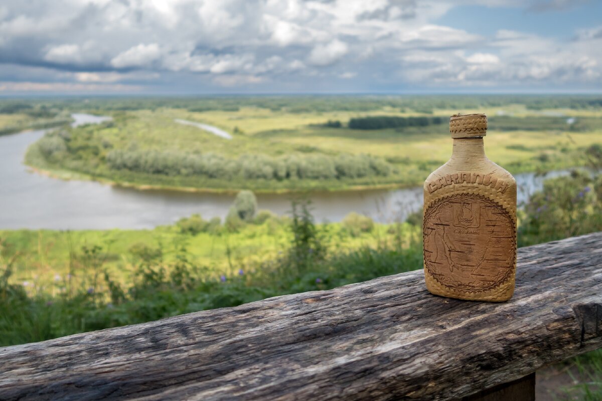 Бутылка для вина дерево. Венец Клязьма. Вязниковский венец 2019 049.