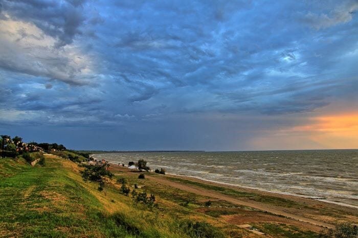 Азовское море перед штормом
