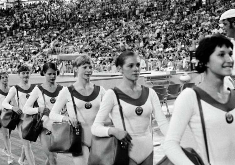 Предлагаю вашему вниманию продолжение рассказа о судьбах советских гимнасток 38 лет назад одержавших блистательную победу на Олимпийских играх 1972 года в Мюнхене.