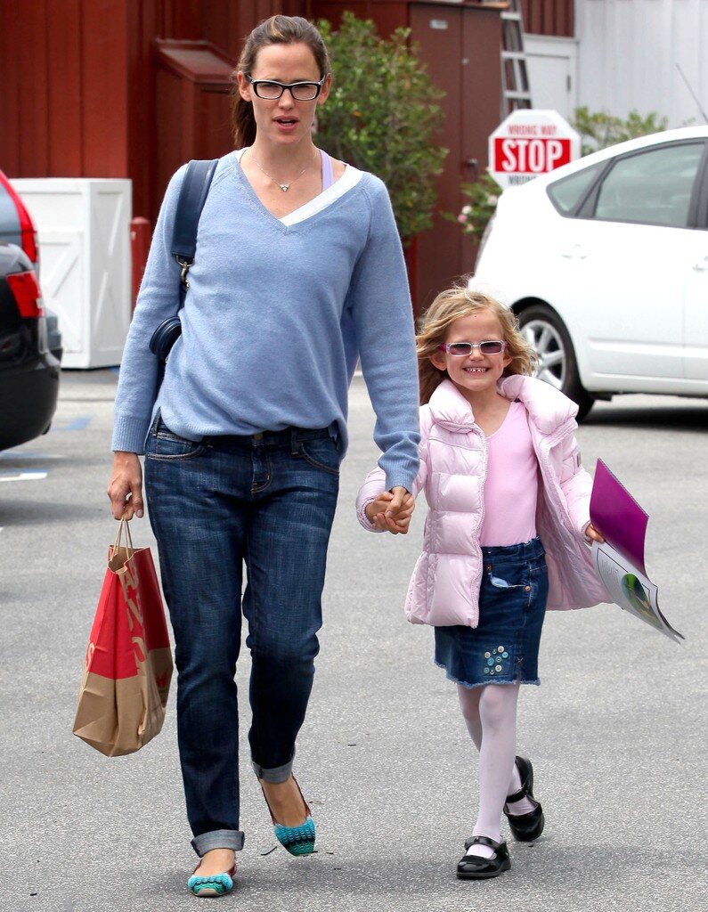 Дженнифер Гарнер надела то, что выпало из шкафа 