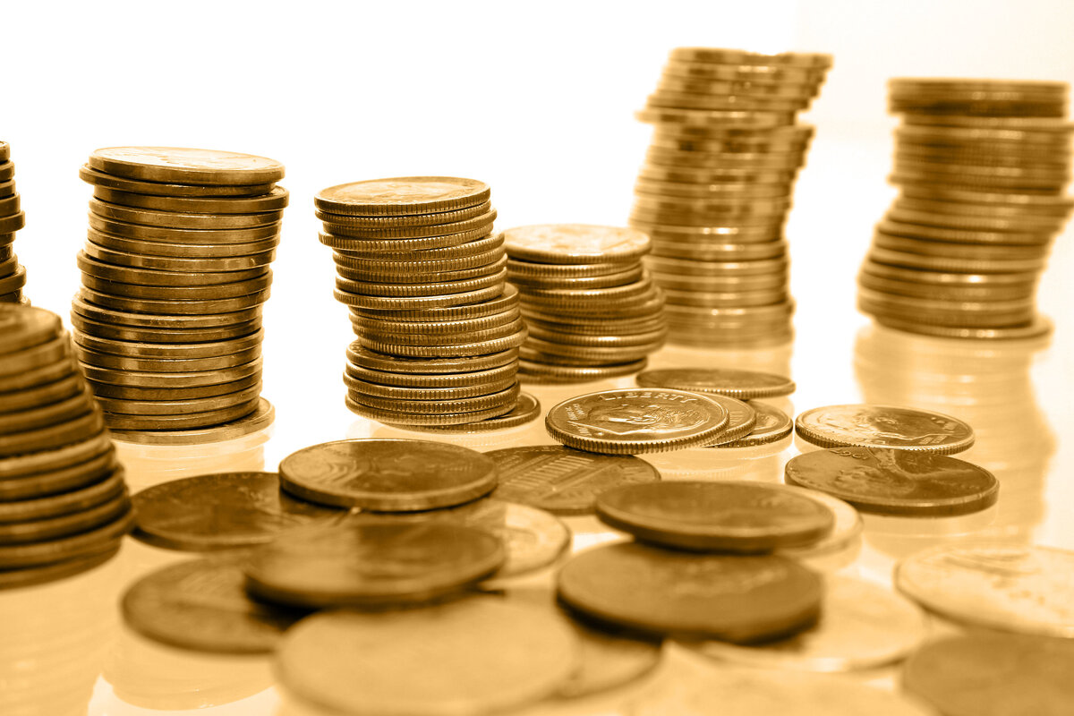 https://wallpapertag.com/wallpaper/full/1/f/c/928825-most-popular-money-stacks-wallpaper-3072x2048-for-phones.jpg