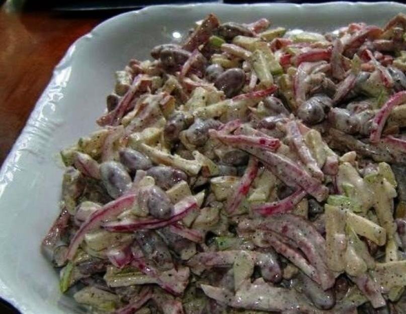 салат вкусный,пикантный,сытный.