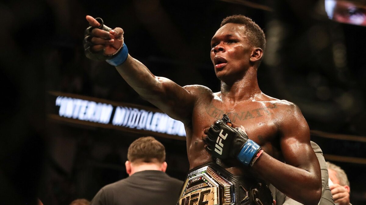 Исраэль Адессанья  -чемпион среднего вес UFC. фото: картинки -яндекса. 