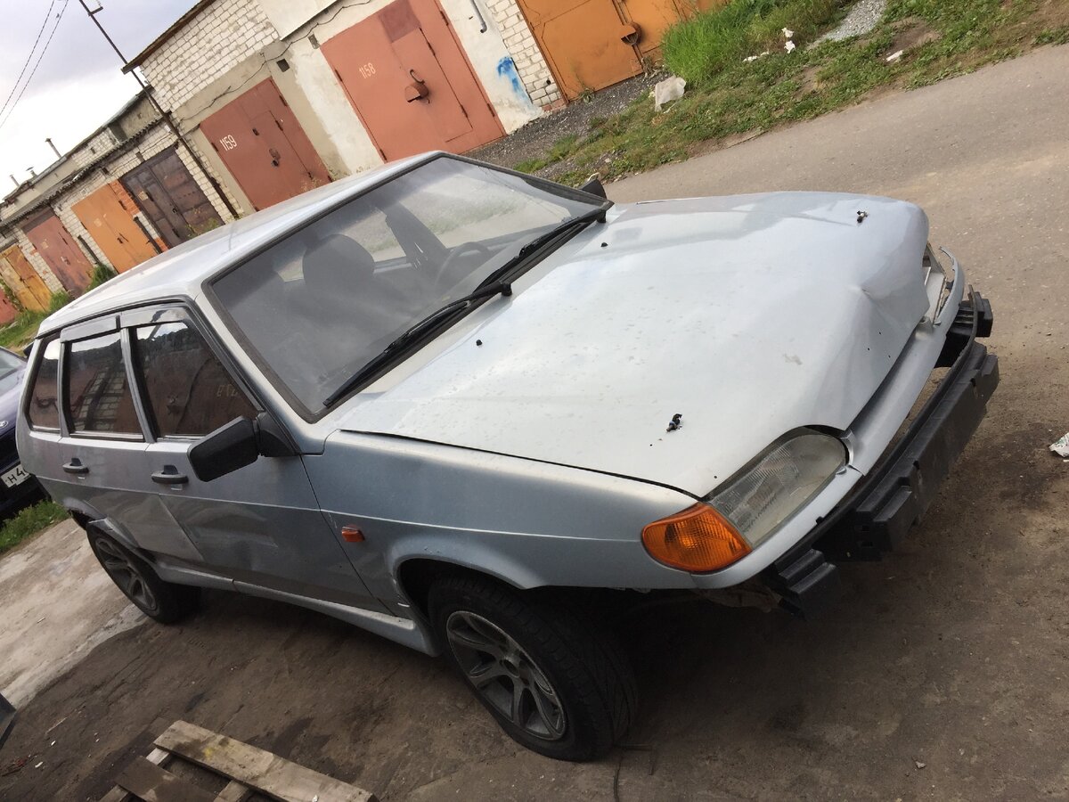 Москвич 21412. АЗЛК 21412-01. Москвич 2141 1994 серый. Гнилая ржавая ЗАЗ 1102 Таврия.