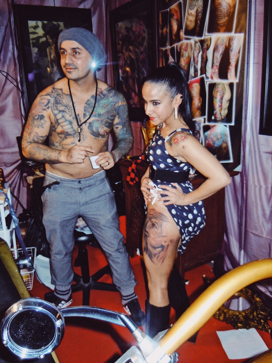 Татуировщик на фестивале. Фото из личного архива