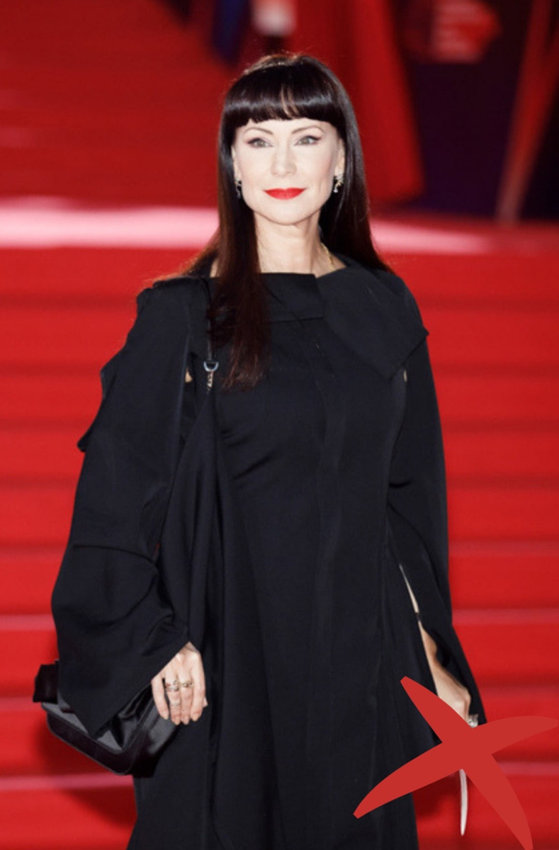 Наряд Нонны Гришаевой вызвал немало вопросов. Photo from pinterest.ru