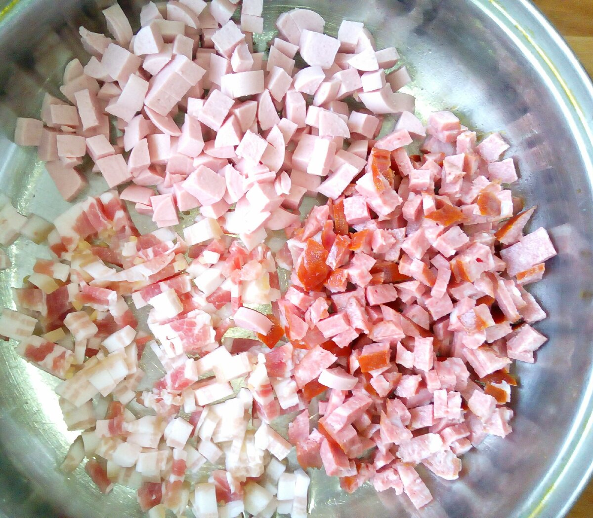 Мясная кубическая заправка.