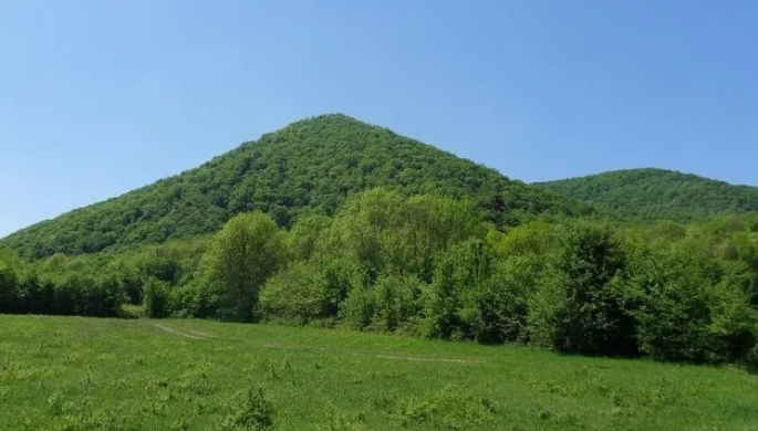 Горы в станице Шапсугская