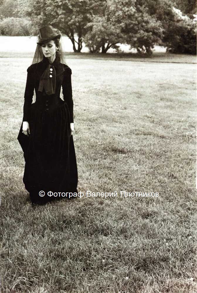 Майя Плисецкая в платье от Кардена