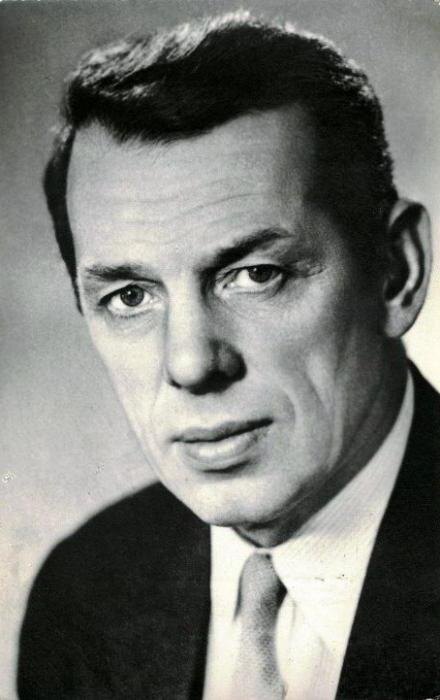 Георгий Жжёнов.