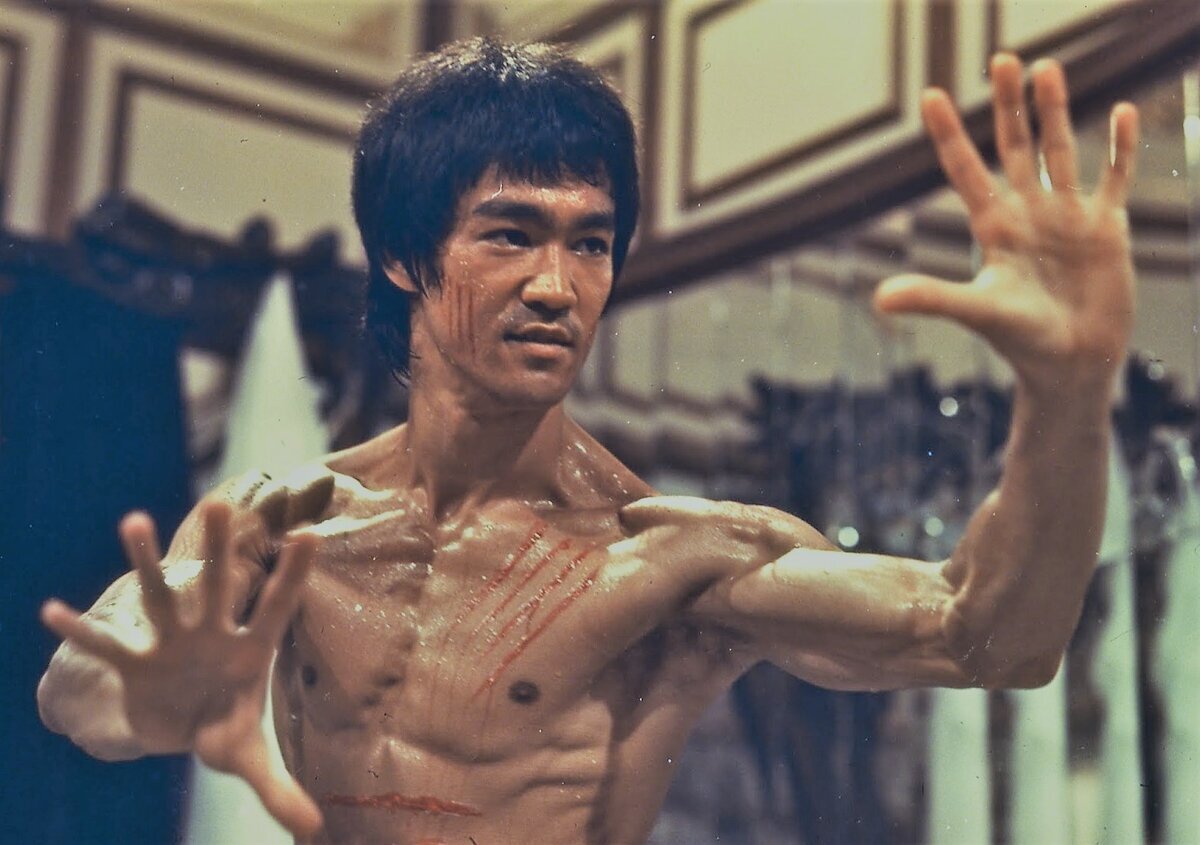 Брюс Ли (Картинка с просторов Интернета) 
