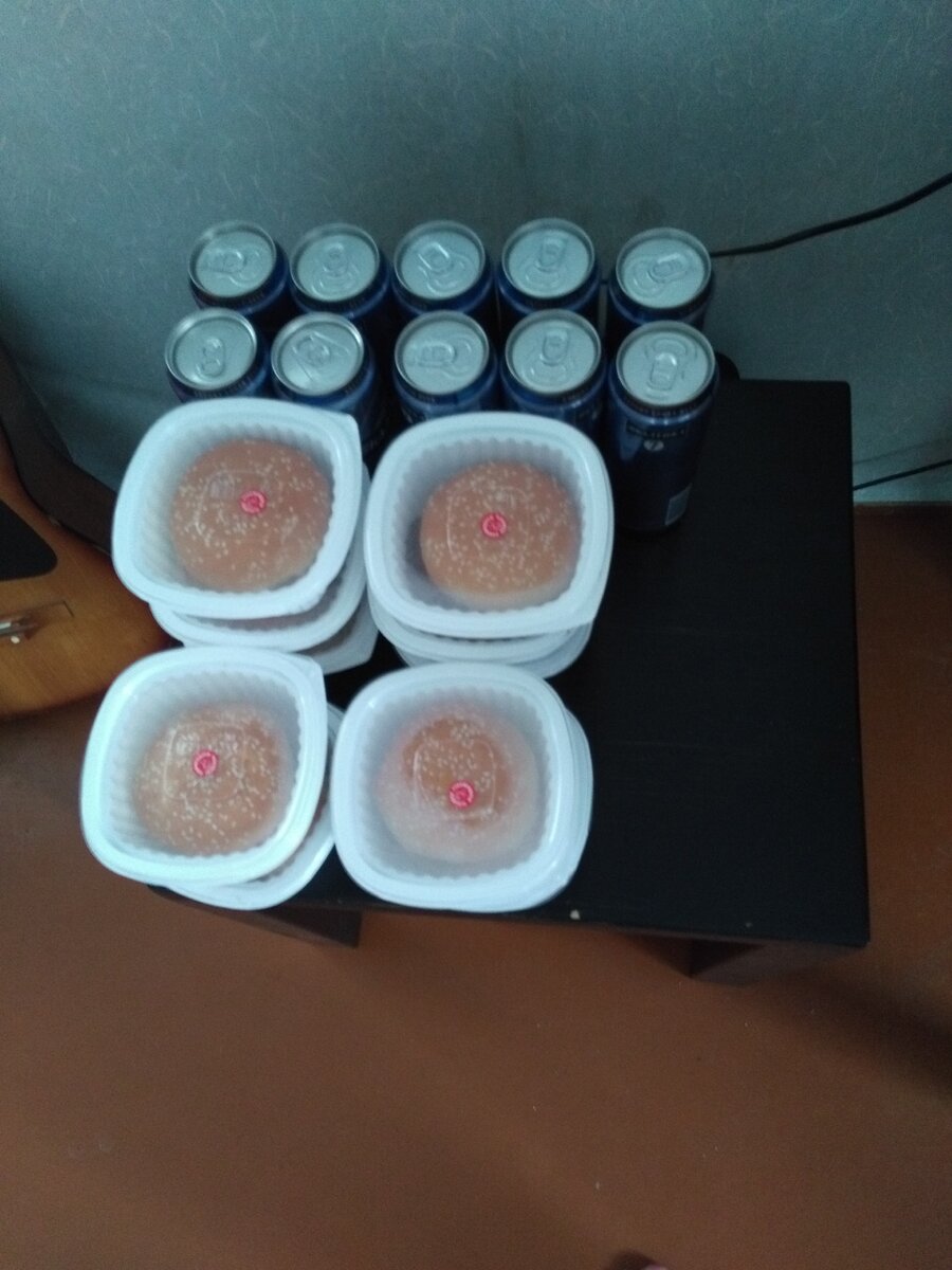 Участники эксперимента ожидают начала опыта