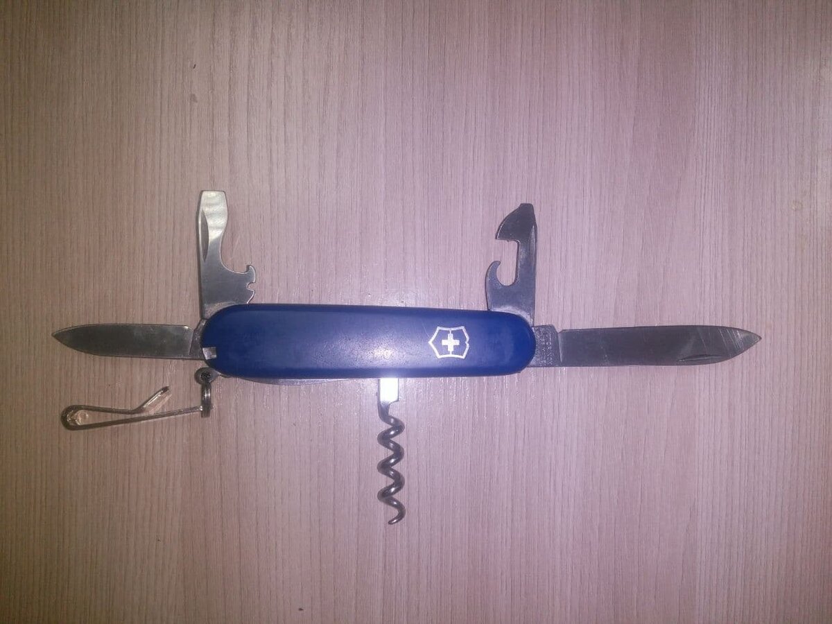 Ножу лет 7 и он уже неплохо так потерт