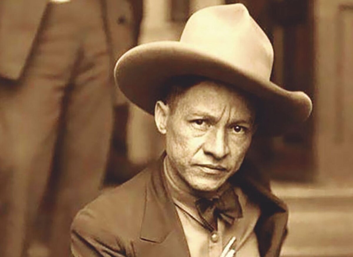 Аугусто Сесар Сандино Кальдерон. Во время гражданской войны в Никарагуа в начале 30-х гг. его называли генерал свободных людей.