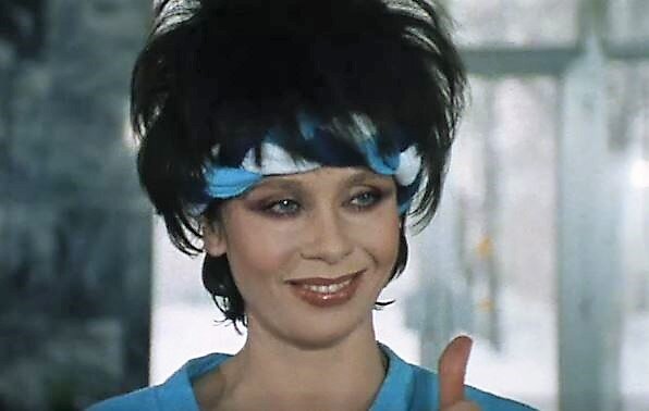 Л.Полищук в фильме "Нужные люди" (1986)