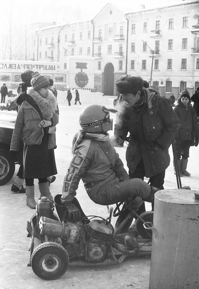 Владимир Давыдкин даёт наставления Котову Володе.
