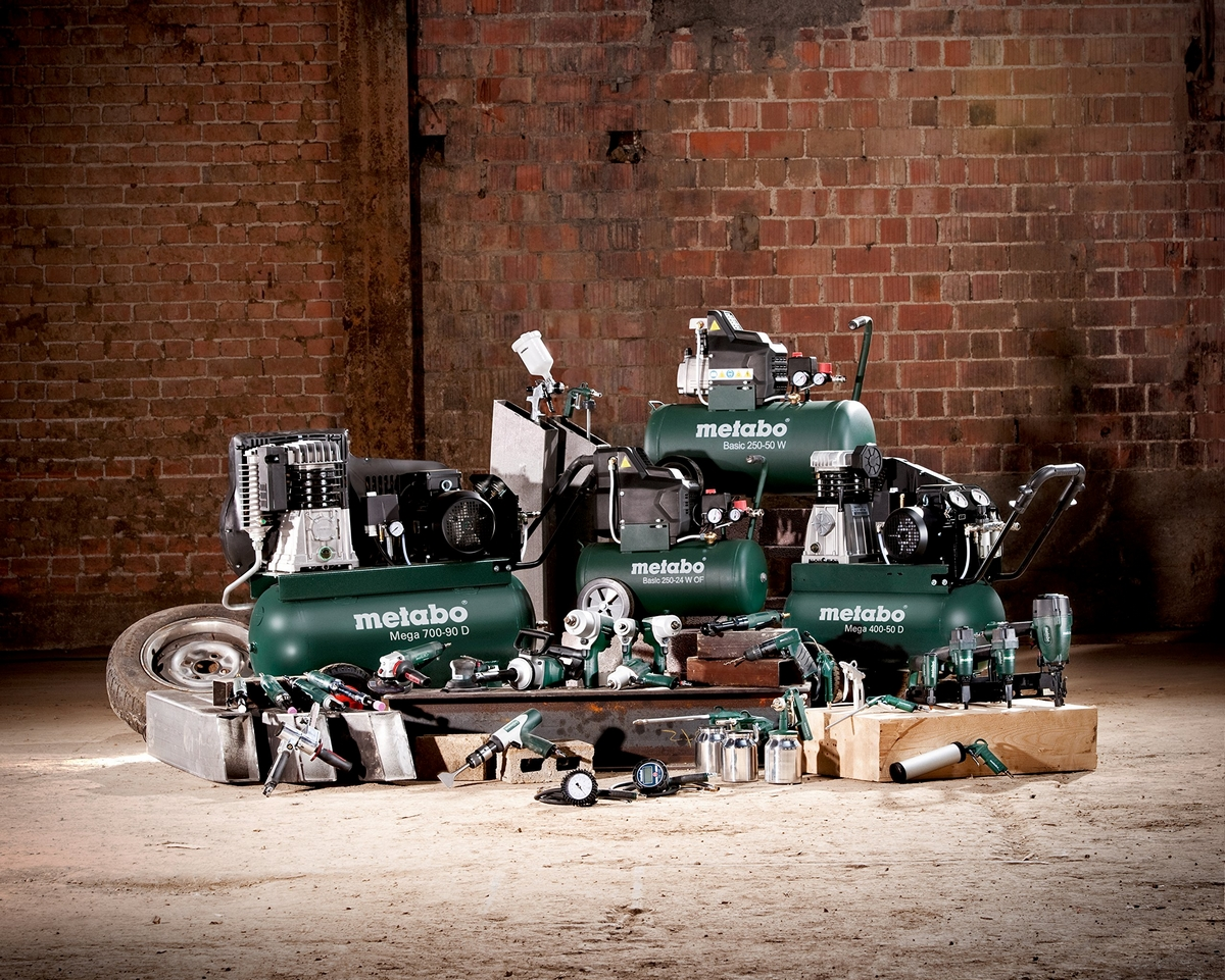 Топ компрессоров для гаража. Компрессор Metabo Basic Air 350. Metabo Basic Air 250. Компрессор Air 255 Metabo. Metabo 250-50w.