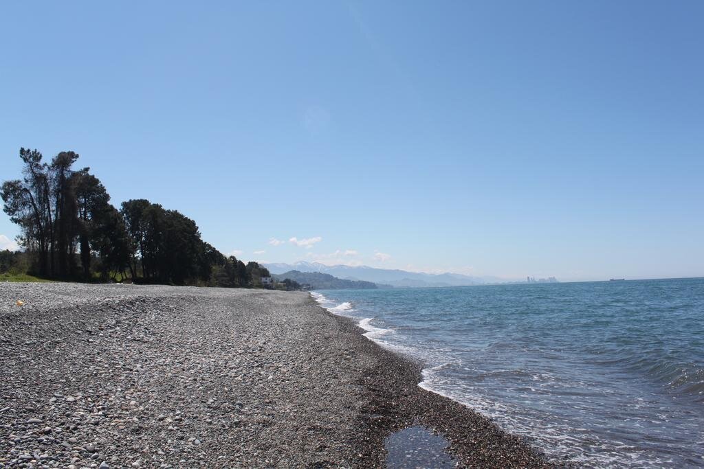 Пляж в поселке Букнари, окрестности Батуми