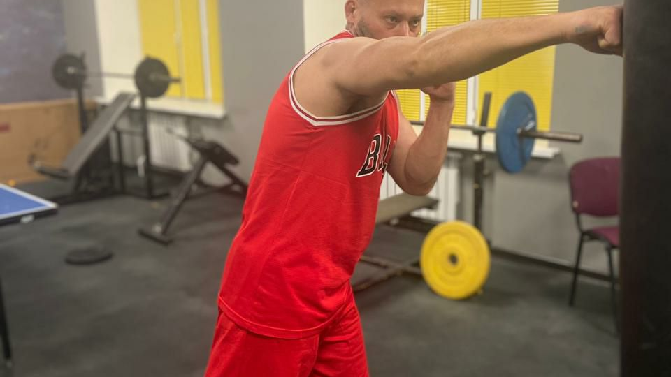 Научись боксу дома Правый прямой удар