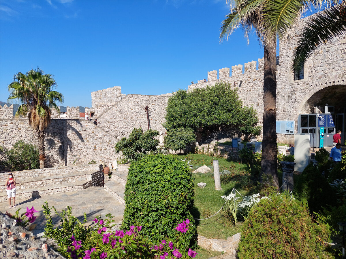 Старый замок в Мармарисе (фото из личного архива)