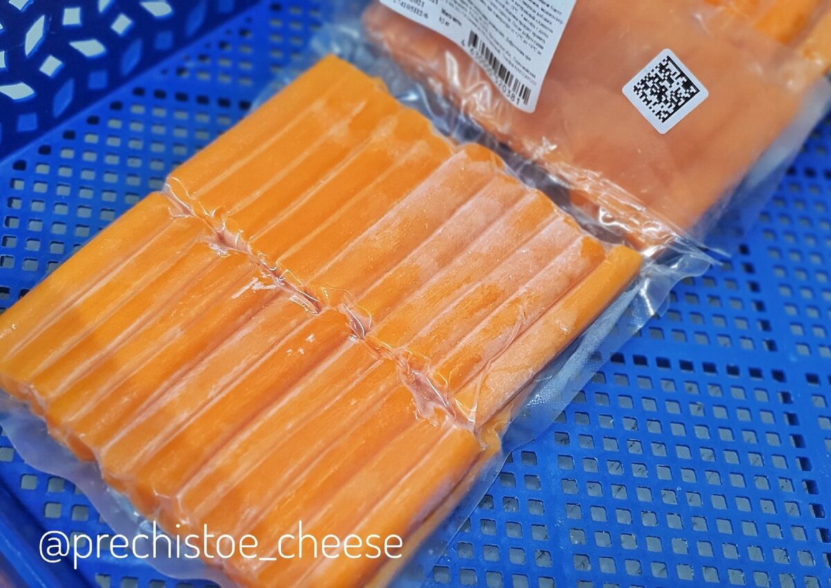 Сырные палочки "Чеддер" производства ООО "Пречистенский молочный продукт".