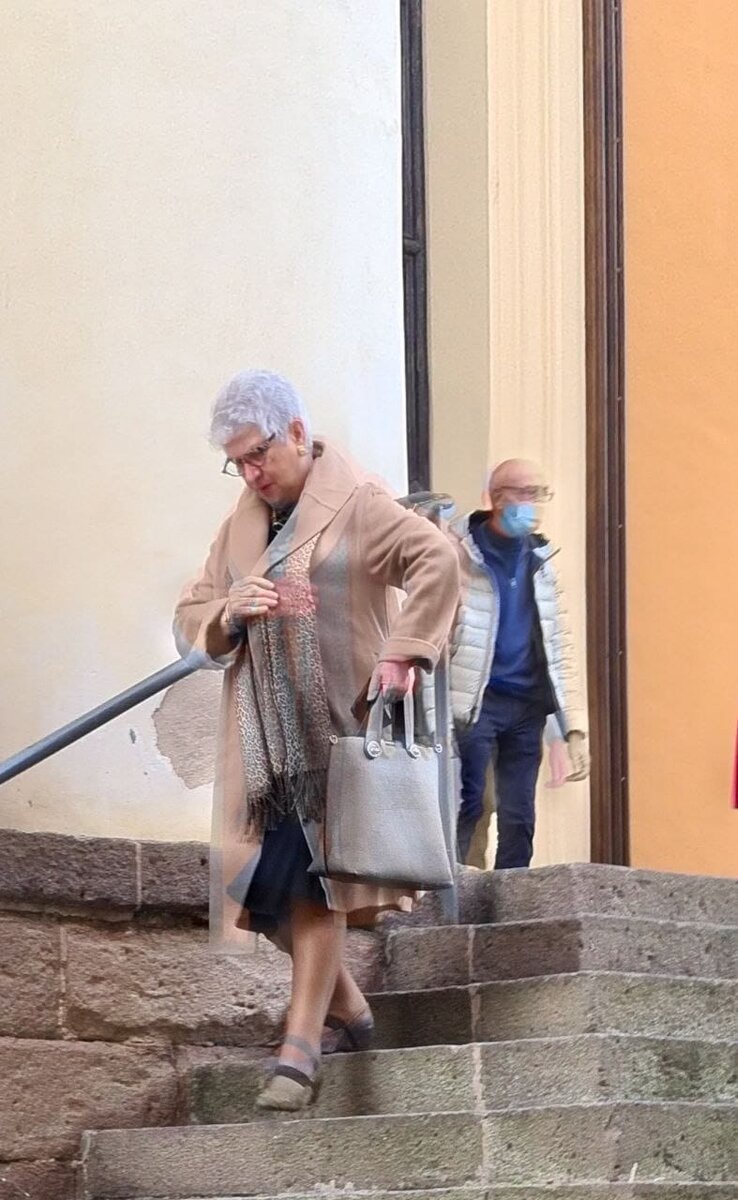 Образцовая пожилая итальянка