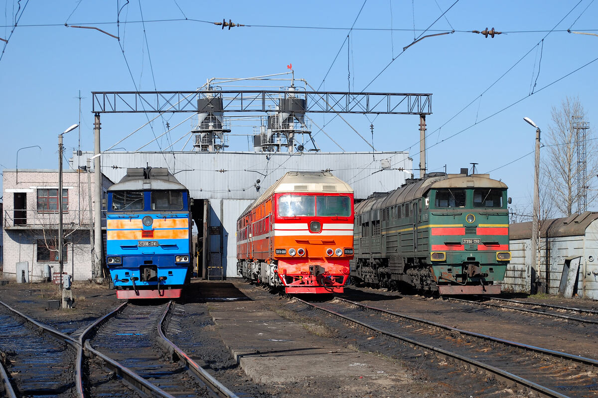 Тепловозы 2ТЭ116, ТЭП 70. Фото из открытых источников