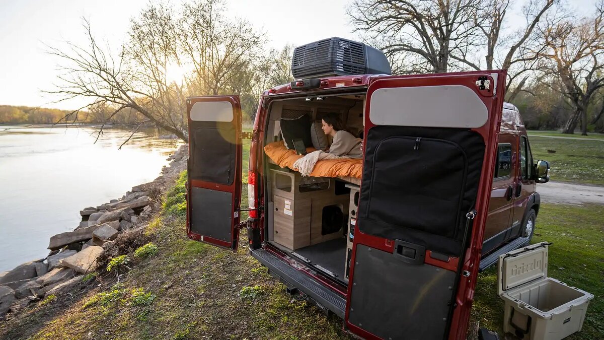 Американский автодом для модного сейчас Vanlife | Автодом и Дом на колесах  | Дзен