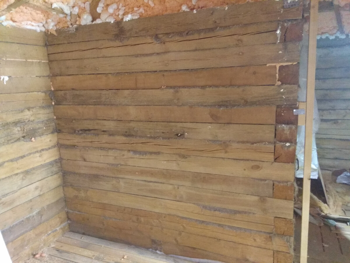 Некрасиво торчащие концы межвенцового льноватина